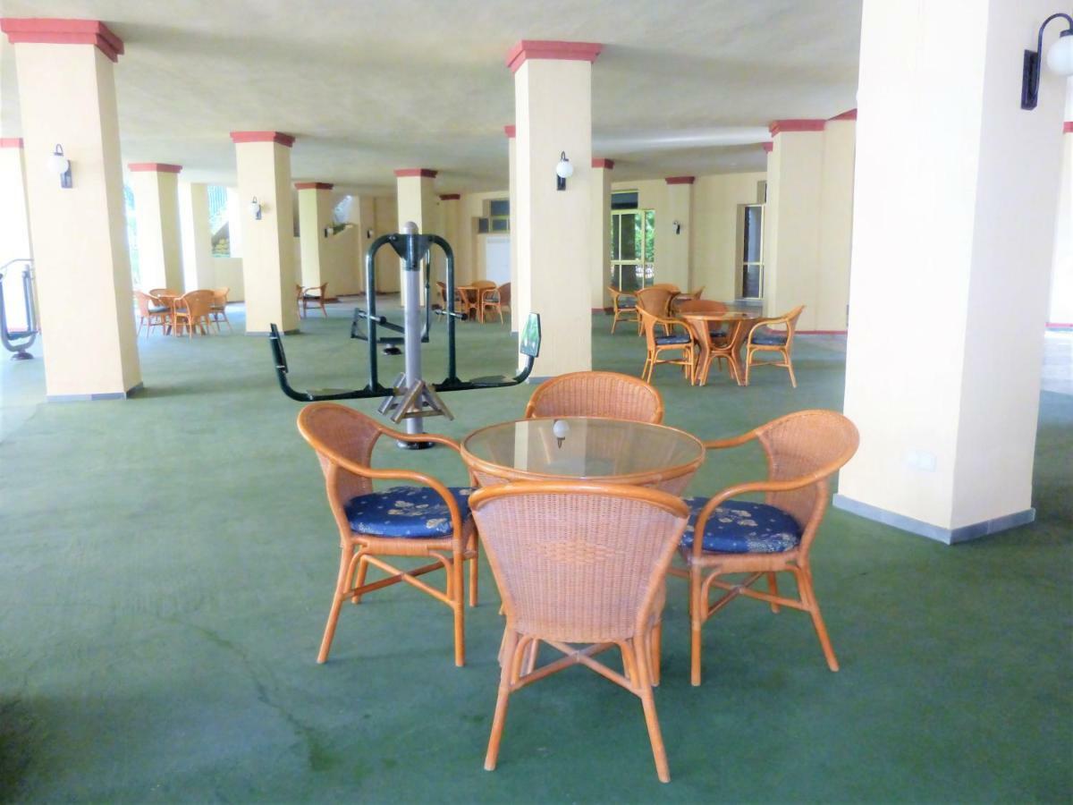 Romana Playa Apartamento Elviria Марбелья Экстерьер фото